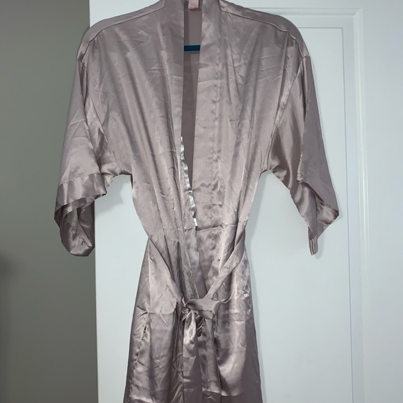 Victoria's Secret Other - Lace and Satin Kimono Robe Victoria's Secret Other - Lace and Satin Kimono Robe